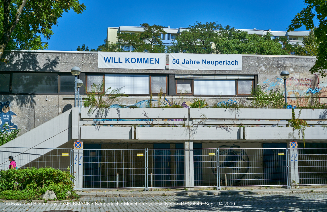 04.09.2019 - Einkaufs- und Wohnzentrum Quiddestraße in Neuperlach